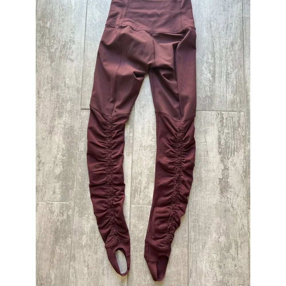 LULULEMON Wunder Under Pant Stirrup Bordeaux Drama High Rise RARE Legging 6